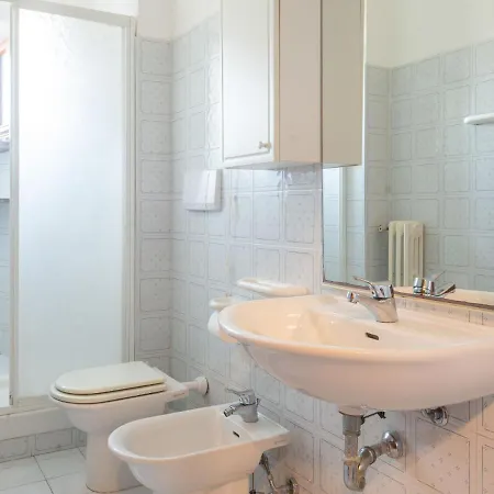 Giuliana By Interhome * 푼타알라